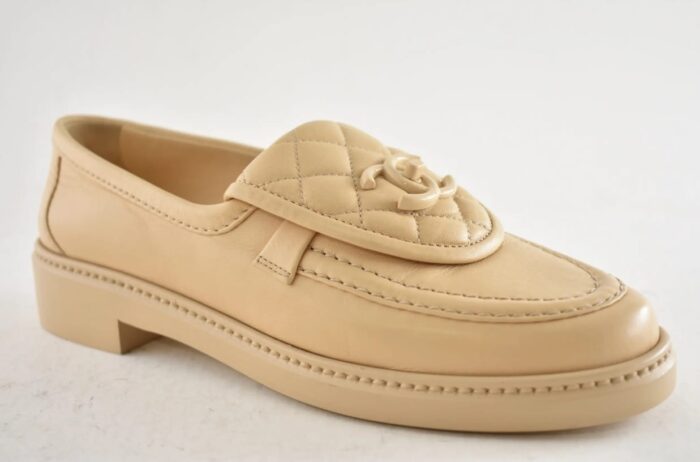 Chanel Beige Lambskin Quilted Flap Turnlock CC Logo Loafers - Image 4