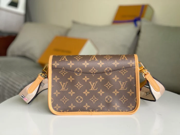 Louis Vuitton Diane Bag - Image 8