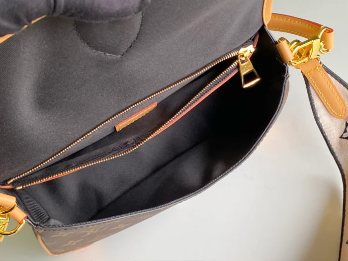 Louis Vuitton Diane Bag - Image 6