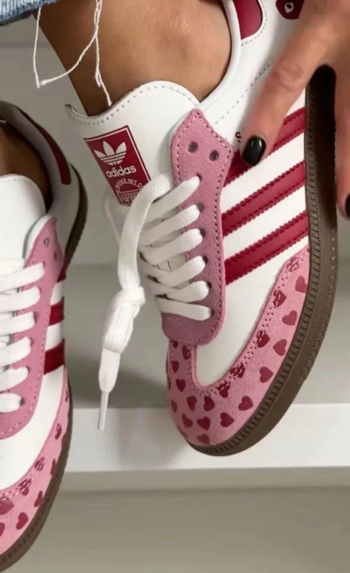 Adidas Samba x Comme des Garçons Play - Image 9