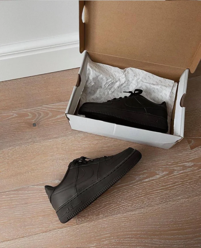 Nike Air Force 1 - Image 4