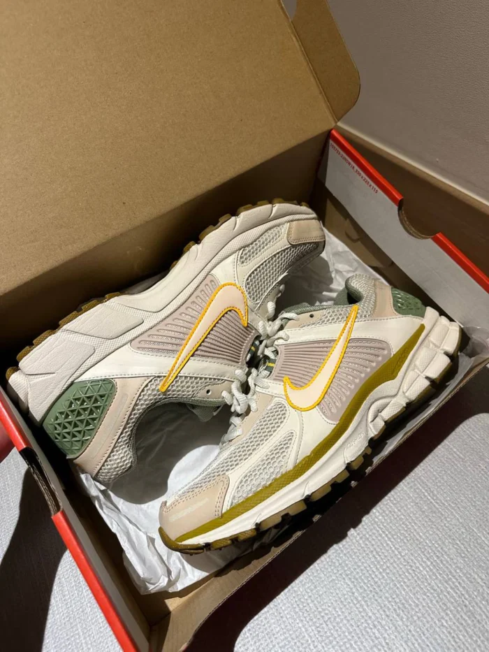 Nike Zoom Vomero 5 - Image 10