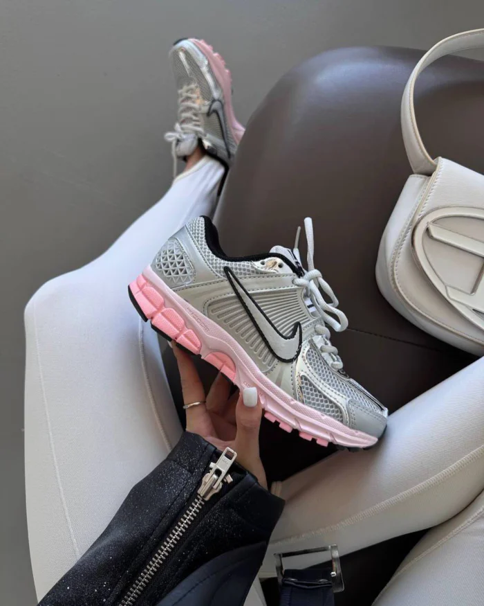 Nike Zoom Vomero 5 - Image 23