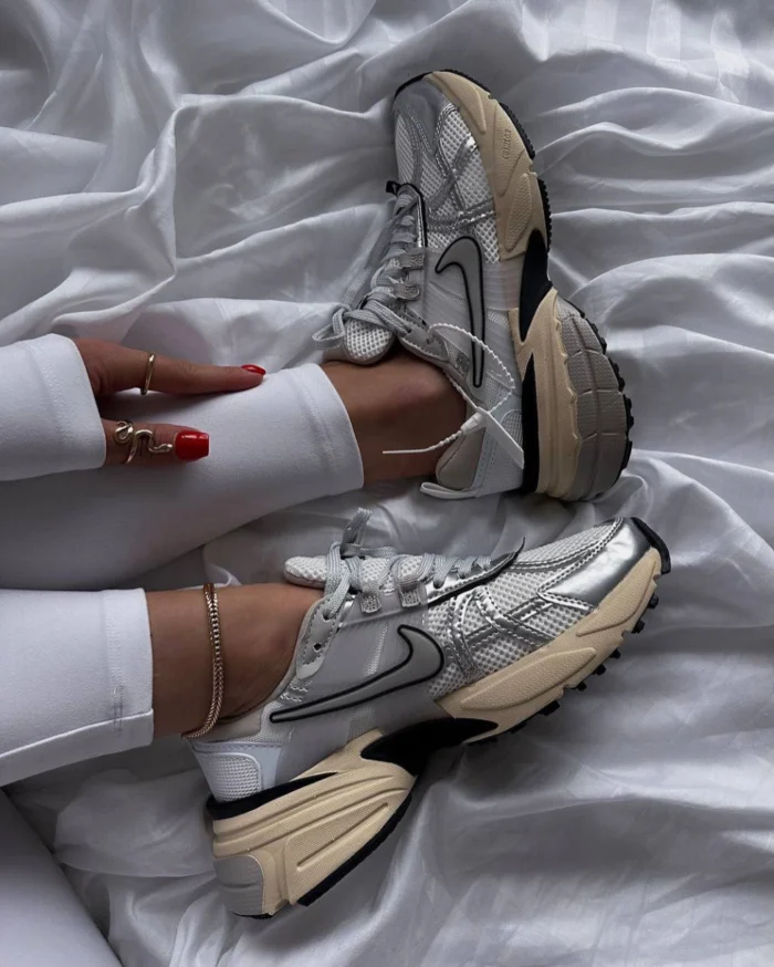 Nike V2K Run - Image 4