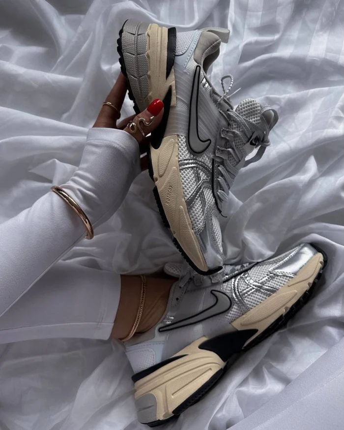 Nike V2K Run - Image 5