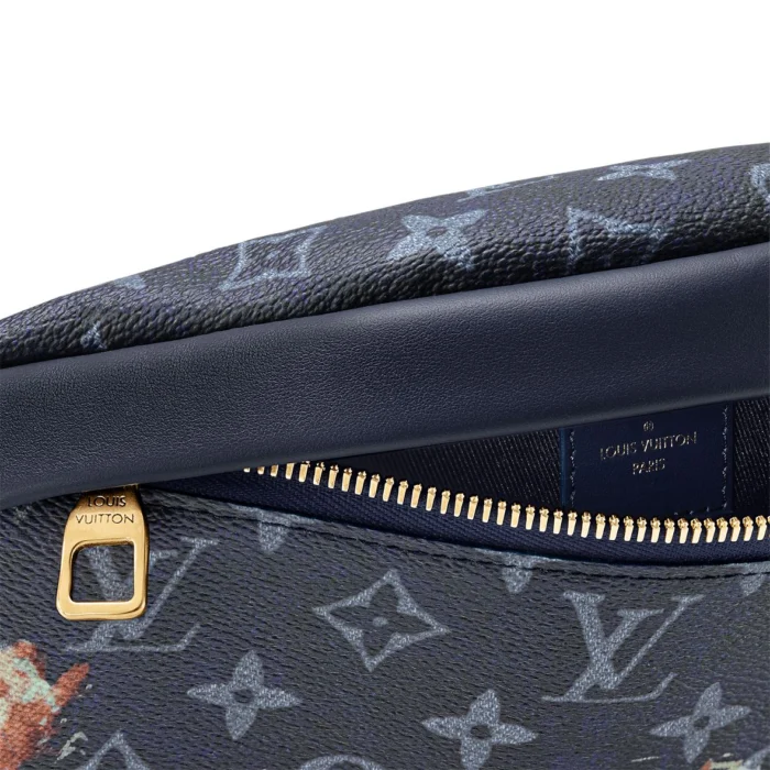 Louis Vuitton Discovery Bumbag - Image 5