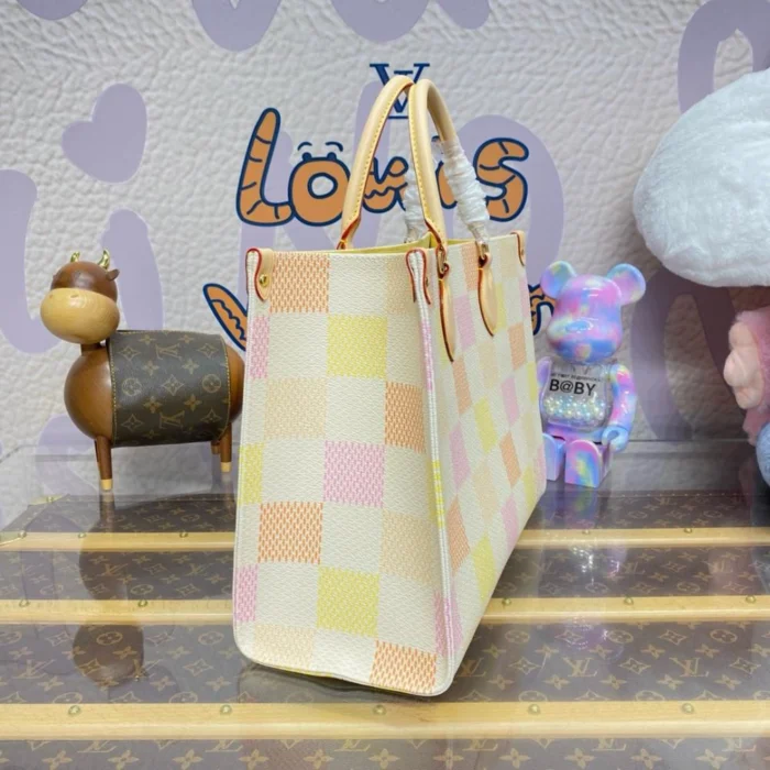 Louis Vuitton OnTheGo MM - Image 3