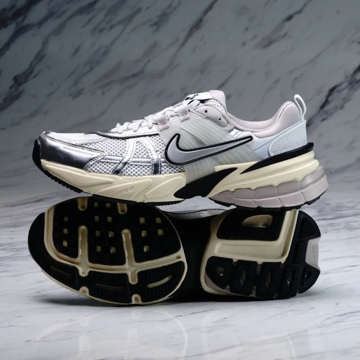 Nike V2K Run - Image 6